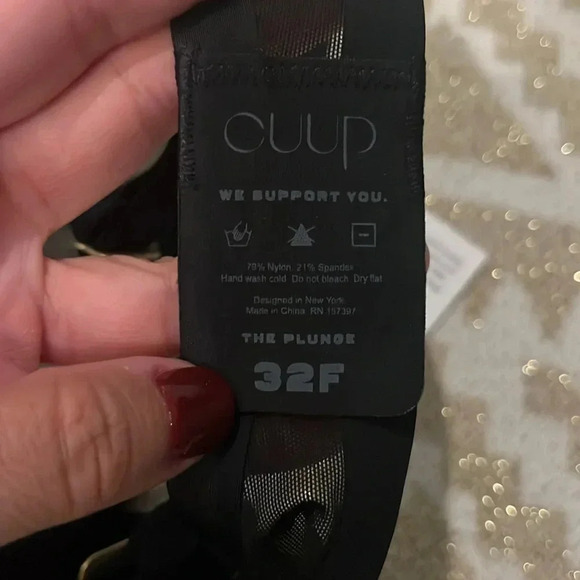 NWT The Plunge CUUP Bra Mesh Black 32F - Picture 4 of 5